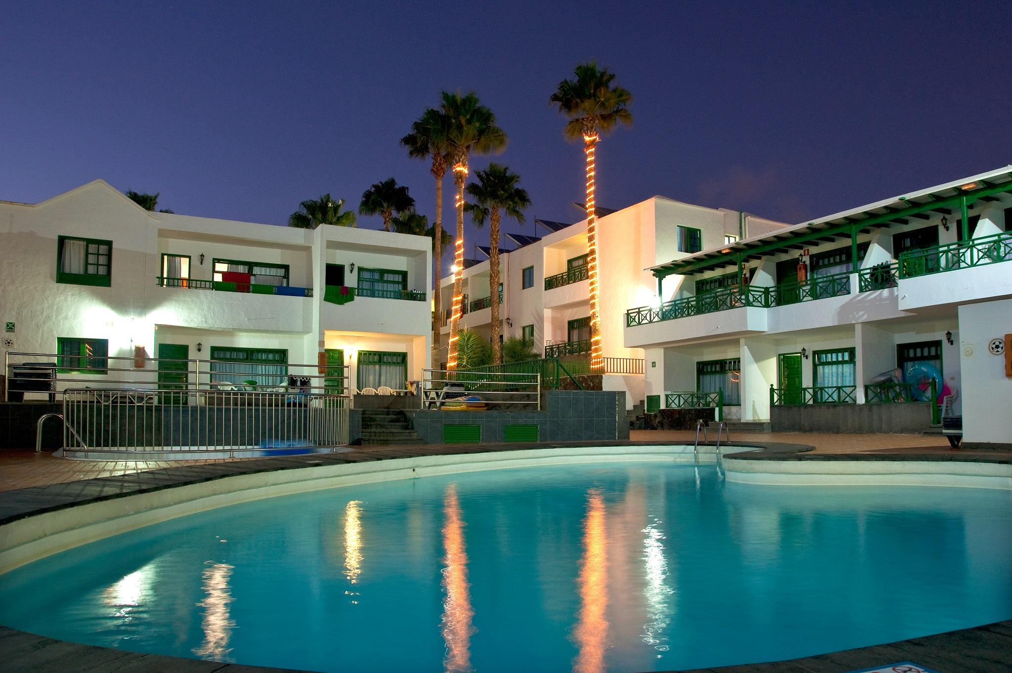 Apartamentos Elena Puerto del Carmen  Eksteriør billede
